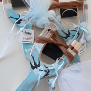 Ξύλινη σφεντόνα ζωγραφισμένη