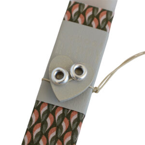 Πασχαλινή Λαμπάδα μπεζ με κόσμημα σκουλαρίκια κύκλους ασημί