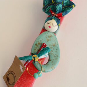 Λαμπάδα κοπέλα κεραμικό αυγό με σκουλαρίκια βεραμάν